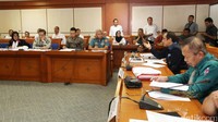 Rapat memutuskan masa penangkapan terduga teroris menjadi 14 hari.