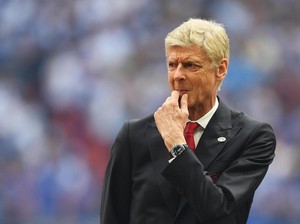 Wenger Dikabarkan Bertahan, Meme Ejekan untuk Arsenal Bermunculan