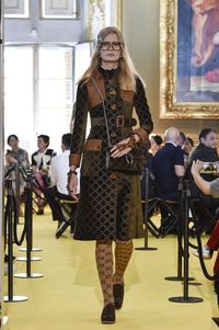 4 Fakta Menarik dari Fashion Show Gucci Cruise 2018: Gucci Jadi Guccy