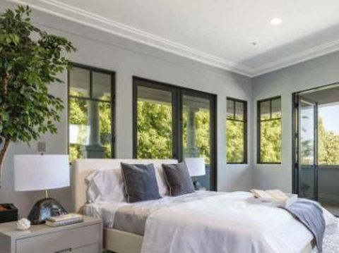 Mengintip Rumah Kontrakan Kylie Jenner yang Disewa Rp 1,6 M Per Bulan