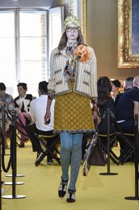 4 Fakta Menarik dari Fashion Show Gucci Cruise 2018: Gucci Jadi Guccy