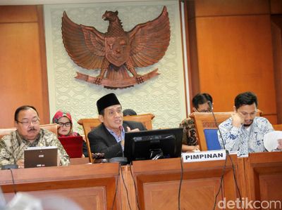 Panja DPR Rapat Bahas RUU Antiterorisme
