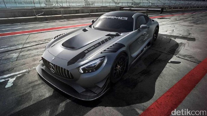 Yang Spesial dari Mercedes-AMG di Hari Jadinya Ke-50