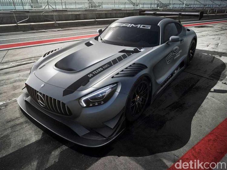 Mercedes-AMG , Mobil Spesial untuk Ultah AMG Ke-50