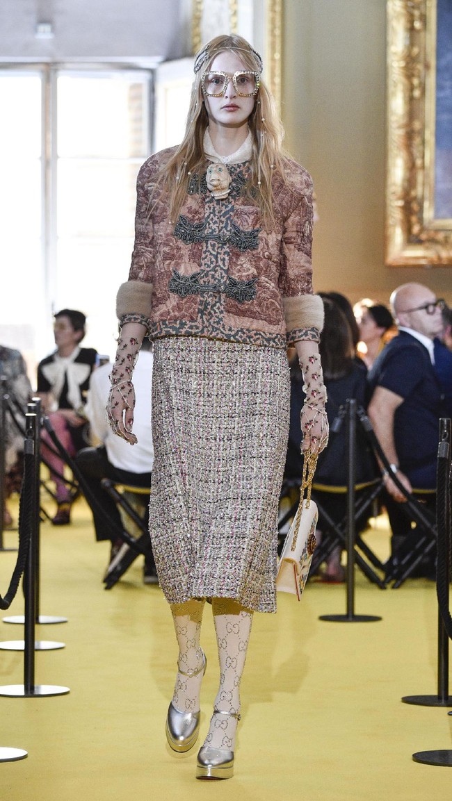 A model walks the runway at the Gucci Cruise 2018 show at Palazzo Pitti on May 29, 2017 in Florence, Italy.  (Photo by Pietro DAprano/Getty Images)