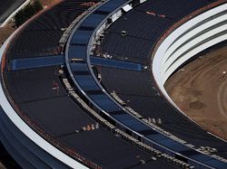 Menjelajah Megahnya Markas Luar Angkasa Apple