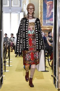 4 Fakta Menarik dari Fashion Show Gucci Cruise 2018: Gucci Jadi Guccy