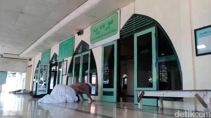 Masjid Darussalam, masjid peninggalana Majapahit di Jalan Raya Gemekan, Kecamatan Sooko, Mojokerto