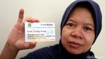 Warga Serbu Sembako Murah di Pasar Kramat Jati