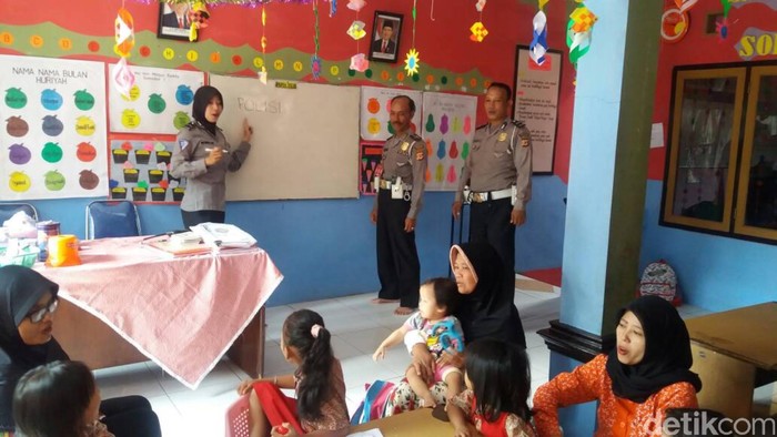 Bripka Ase Polisi Legendaris Kelola Sekolah TK di Cianjur