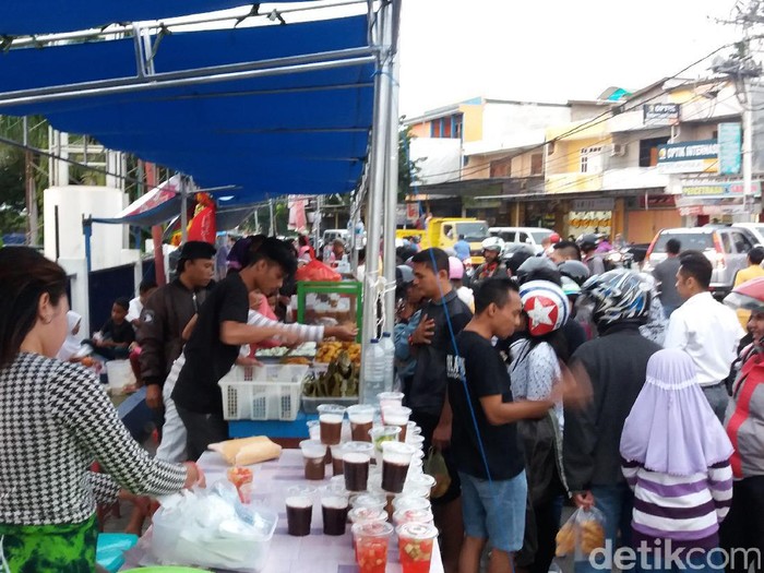 Melihat Toleransi di Kupang dari Ramainya Pusat Jajanan Ramadan