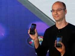 Seperti Jokowi, Bos Teknologi Ini Juga Pakai Kaus di Acara Resmi