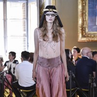 A model walks the runway at the Gucci Cruise 2018 show at Palazzo Pitti on May 29, 2017 in Florence, Italy.  (Photo by Pietro DAprano/Getty Images)