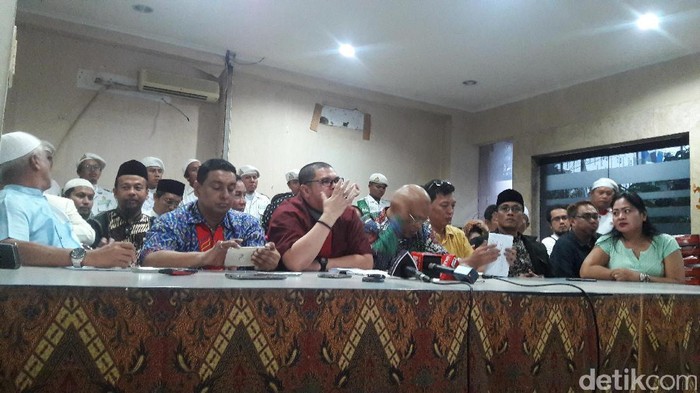 Pengacara Pertanyakan SOP Polisi dalam Kasus Habib Rizieq