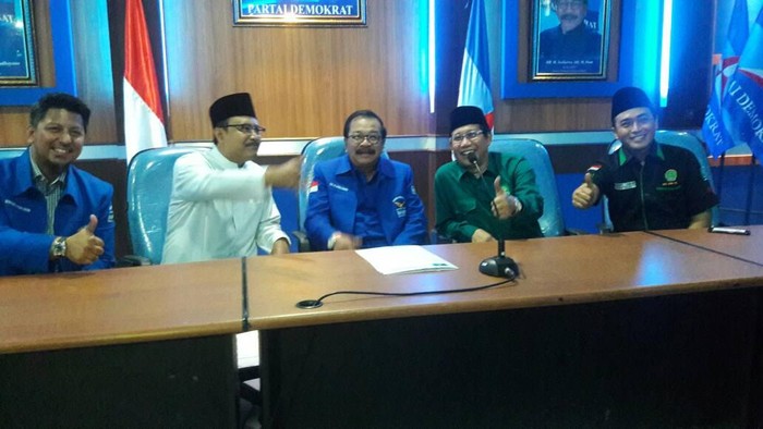 Gus Ipul Diantar Halim Iskandar Minta Restu Ketua Demokrat Jatim