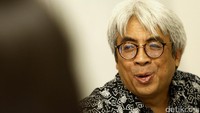 Ahmad Djojosugito memberikan pemaparan dalam diskusi kebangsaan bertema Gerakan Moral Dokter Indonesia.