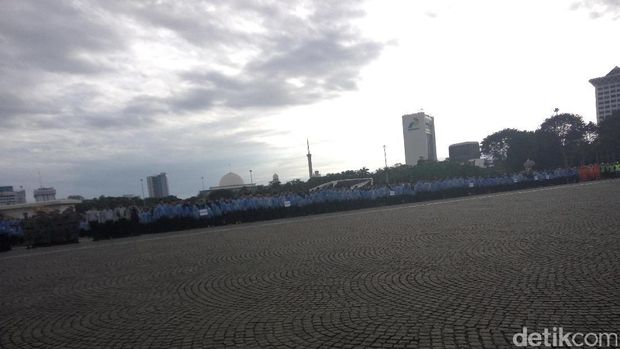 Upacara Hari Lahir Pancasila di Monas /