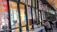 Saat ini arus mudik belum terlihat di terminal tersebut.