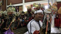 Wayang golek Giri Harja dijadikan barometer wayang Jawa Barat bahkan dunia karena telah diakui PBB dan Unesco. Kini dalam melestarikannya sudah banyak variasi terutama penggunaan warna, aksesori atau suvenir yang membalut tubuh wayang.