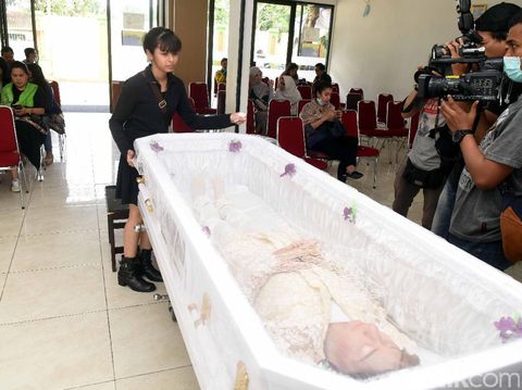 Yana Zein Meninggal Dunia, Video Demian Jadi Trending Topic