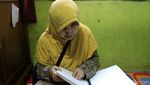 Penyandang Tunanetra Antusias Belajar Alquran Braille