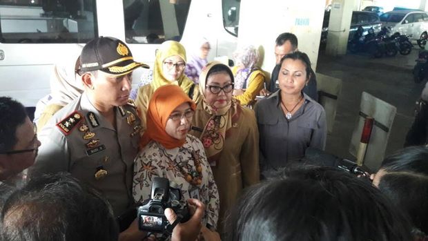 Polisi dan BBPOM sidak di PD Pasar Minggu