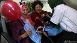 Hari Lahir Pancasila, KAI Bagi-bagi Pin Garuda