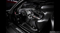 Interior mobil ini hadir dengan konsep mobil balap. Interior AMG GT3 Edition 50 terdapat detail eksklusif berkualitas tinggi. Bagian dasbor, panel pintu, pipa ventilasi dan konsol tengah ditata dengan serat karbon. Kesan eksklusif tambahan terdapat pada badge Edition 50 -1 of 5 yang menandakan mobil itu merupakan mobil 1 dari 5 unit yang pernah diproduksi.