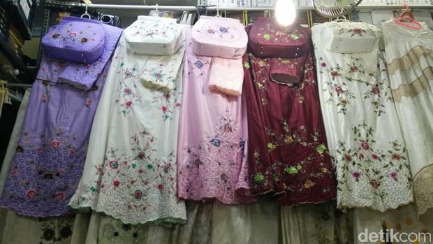 Beli Mukena Katun Sutra di Tanah Abang Dapat Bonus Tas Cantik