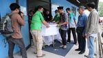 Usai Jadi Dilema Kedua Orangtua, Yana Zein Dimakamkan Secara Islam