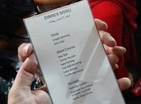Kertas menu buka puasa di rumah Zulkifli Hasan.