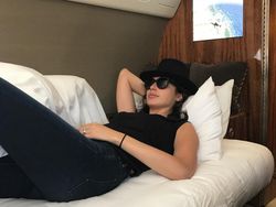 Penampilan Polos Si Cantik Gal Gadot