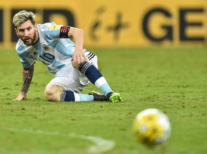 Tugas Pertama Sampaoli: Bikin Messi Bahagia