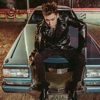 Pernah obesitas membuat T.O.P mati-matian diet untuk menguruskan badan. Rapper dari Big Bang ini pernah hanya minum air putih dan makan agar-agar kacang merah selama seminggu penuh yang membuat bobotnya turun 20 kg hanya dalam 40 hari. Foto: YG Entertainment