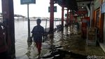 Terminal Terboyo Semarang Terendam Banjir Rob