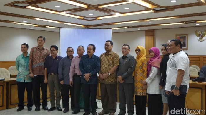 Audiensi dengan DPR, WNI di Luar Negeri Minta Dapil Sendiri