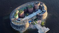 Benteng Alexander, Saint Petersburg, Russia. Banyak ruangan menyeramkan di benteng ini, mulai dari kandang binatang percobaan hingga ruang kremasi mayat. Pool/Boredpanda.