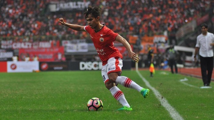 Rezaldi Hehanussa bek Persija