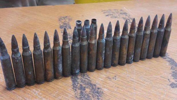 Peluru-peluru itu langsung dibawa ke kantor polisi.