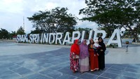 Kamu juga bisa foto-foto di depan papan nama Siak Sri Indrapura. Pasti akan jadi hits di sosial media (Wahyu/detikTravel)