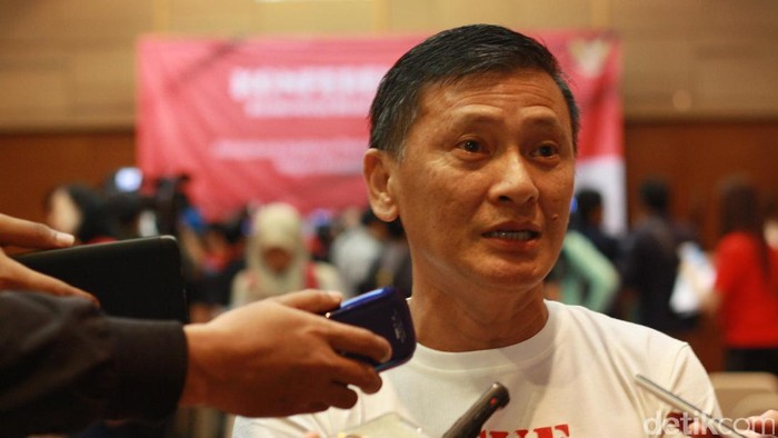 Hendry Saputra, pelatih tunggal putra pelatnas bulutangkis