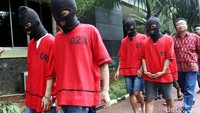 Para tersangka begal dan geng motor yang selama ini meresahkan masyarakat ditunjukan kepada awak media.