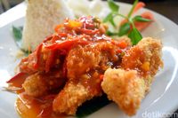 Summerbird Mantap Nasi Ayam Garo Rica Berlumur Saus 