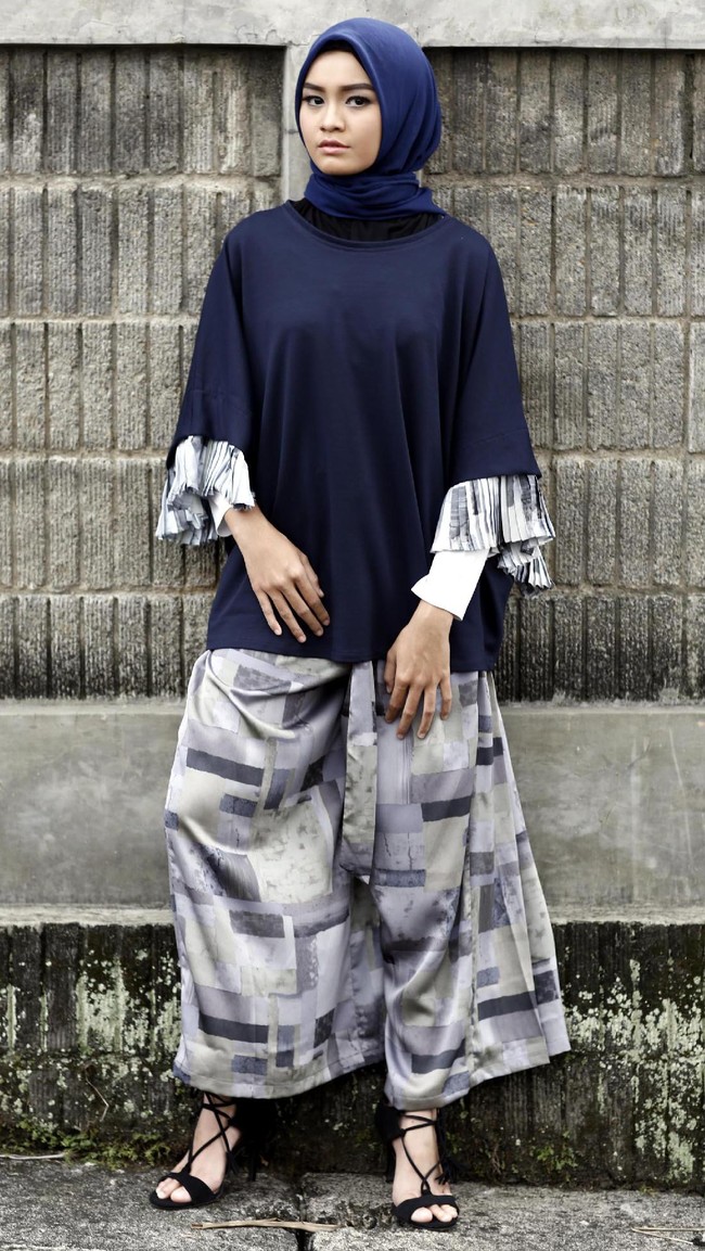 Salma Salsabil, Finalis Sunsilk Hijab Hunt 2017. Foto: Rachman (Detik Foto)Saksikan Grand final Sunsilk Hijab Hunt 2017, Minggu (4/5/2017) yang akan disiarkan oleh Trans7 dan live streaming di www.detik.com pada pukul 20.15 WIB dari Ecovention, Ancol, Jakarta Utara. Saksikan juga Road To Final Sunsilk Hijab Hunt 2017 akan tayang di Detikcom pada pukul 14.00 hingga 20.00 WIB.