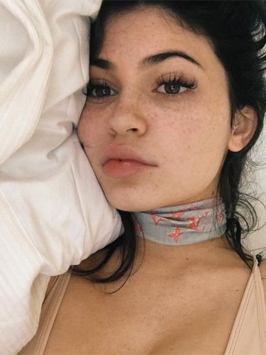Foto: Ini Bukti Kylie Jenner Lebih Cantik Tanpa Makeup