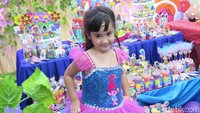 Si imut Mikhayla putri Nia Ramadhani-Ardie Bakrie juga masuk foto pilihan karena baru berulang tahun kelima. Foto: Desi Puspasari