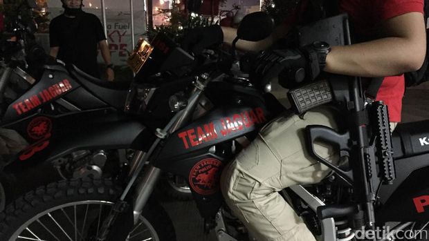 Aksi Tim Jaguar Polresta Depok.