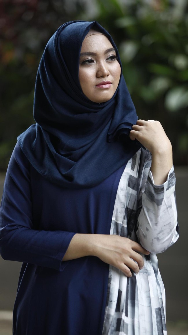 Patmawati Dalimunthe, Finalis Sunsilk Hijab Hunt 2017. Foto: Rachman (Detik Foto)Saksikan Grand final Sunsilk Hijab Hunt 2017, Minggu (4/5/2017) yang akan disiarkan oleh Trans7 dan live streaming di www.detik.com pada pukul 20.15 WIB dari Ecovention, Ancol, Jakarta Utara. Saksikan juga live streaming Road To Final Sunsilk Hijab Hunt 2017 akan tayang di Detikcom pada pukul 14.00 hingga 20.00 WIB.