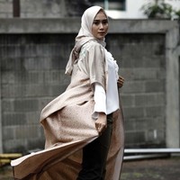 Lia Karina, Finalis Sunsilk Hijab Hunt 2017. Foto: Rachman (Detik Foto)Saksikan Grand final Sunsilk Hijab Hunt 2017, Minggu (4/5/2017) yang akan disiarkan oleh Trans7 dan live streaming di www.detik.com pada pukul 20.15 WIB dari Ecovention, Ancol, Jakarta Utara. Saksikan juga Road To Final Sunsilk Hijab Hunt 2017 akan tayang di Detikcom pada pukul 14.00 hingga 20.00 WIB.