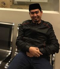 Ustad Solmed ditahan imigrasi dan polisi Singapura selama 10 jam tanpa alasan jelas. 
